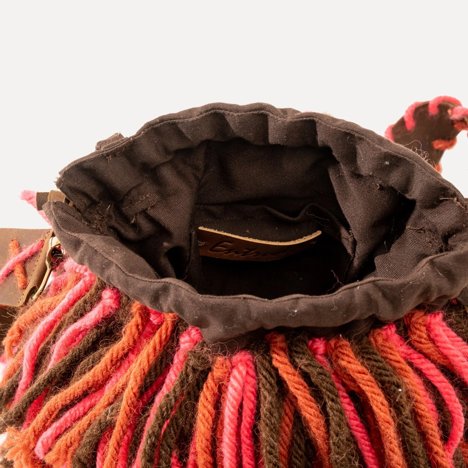 Entrudo | Burga Bucket Bag with fringes - Image 5