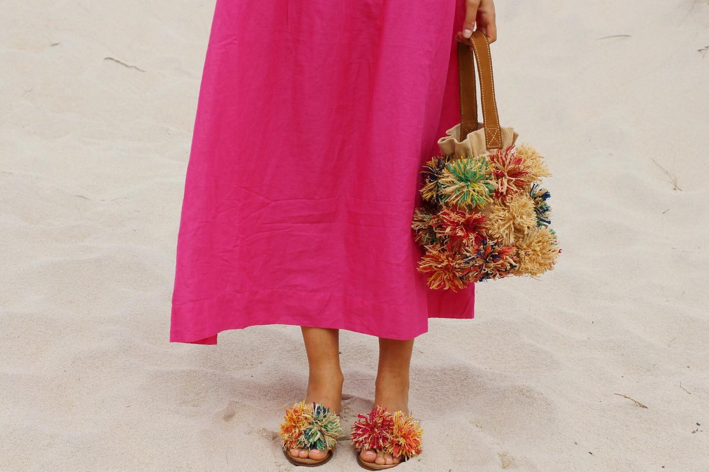 Entrudo | Lalim Bucket Bag with raffia flowers - Image 6